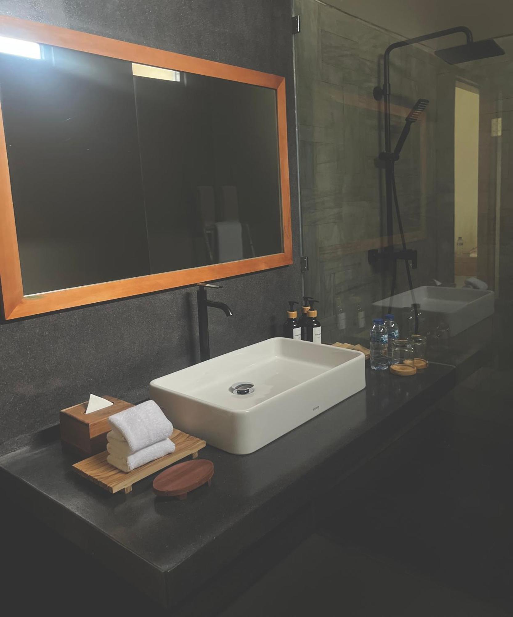 Tropical Almond Villa Uluwatu Zewnętrze zdjęcie